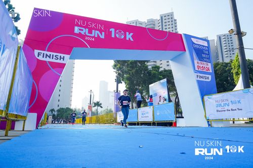 Race photo from Nu Skin Run 10K