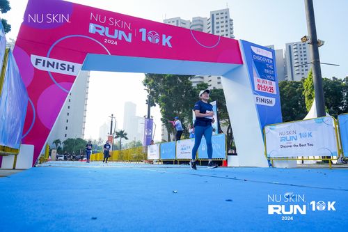 Race photo from Nu Skin Run 10K
