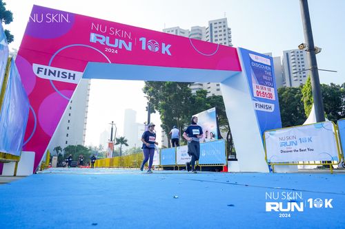 Race photo from Nu Skin Run 10K