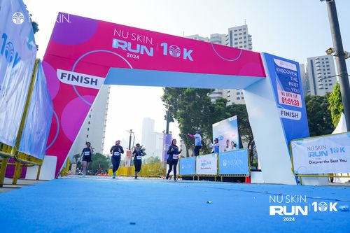 Race photo from Nu Skin Run 10K