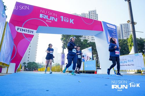 Race photo from Nu Skin Run 10K