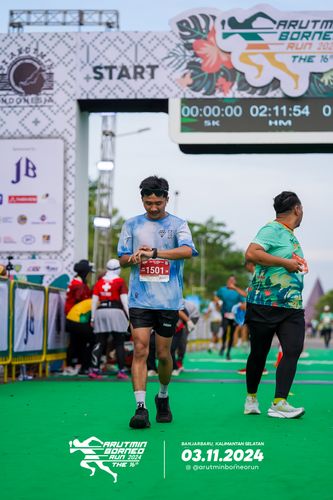 Race photo from Arutmin Borneo Run 2024