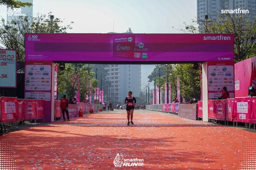 Race photo from Smartfren Run 2025 