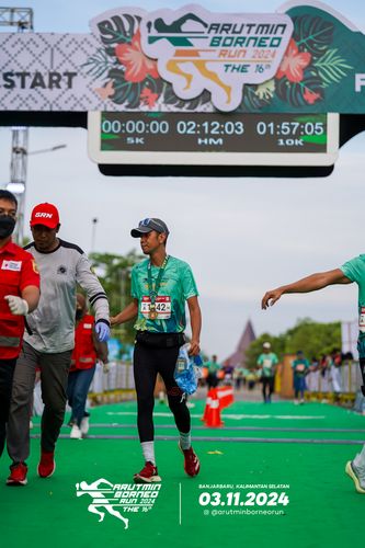 Race photo from Arutmin Borneo Run 2024