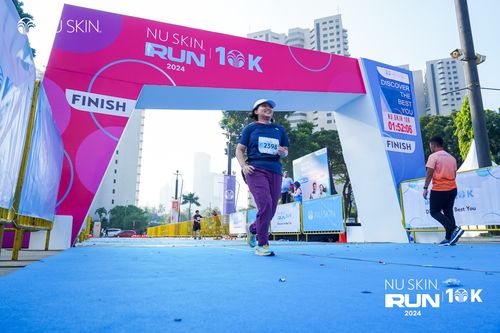 Race photo from Nu Skin Run 10K