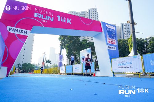 Race photo from Nu Skin Run 10K