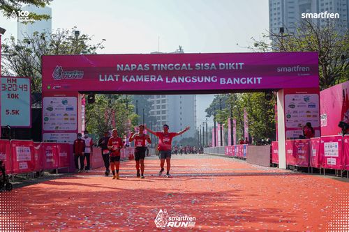 Race photo from Smartfren Run 2025 