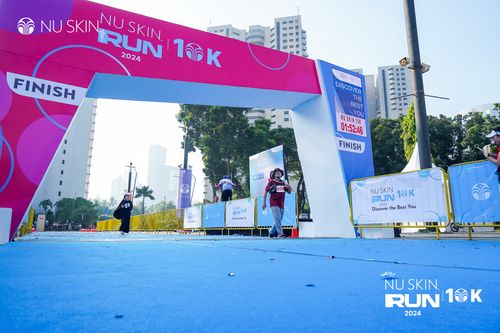 Race photo from Nu Skin Run 10K