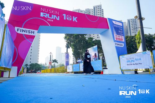 Race photo from Nu Skin Run 10K