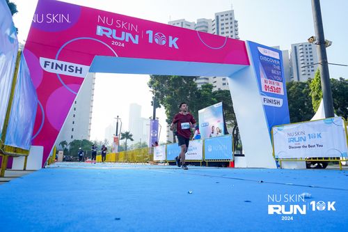 Race photo from Nu Skin Run 10K