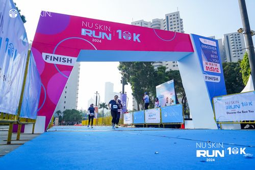 Race photo from Nu Skin Run 10K
