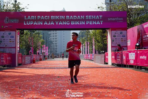 Race photo from Smartfren Run 2025 