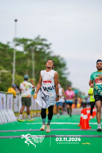 Race photo from Arutmin Borneo Run 2024