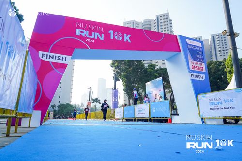 Race photo from Nu Skin Run 10K