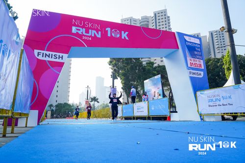 Race photo from Nu Skin Run 10K