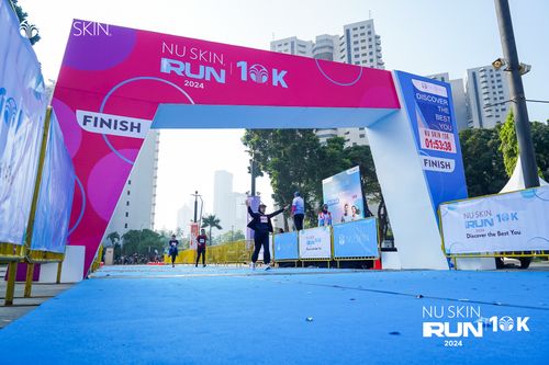 Race photo from Nu Skin Run 10K
