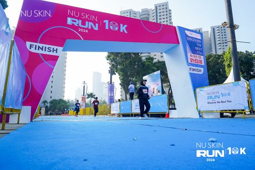 Race photo from Nu Skin Run 10K