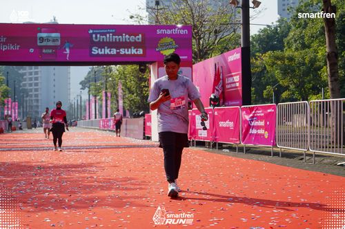 Race photo from Smartfren Run 2025 