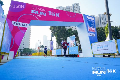 Race photo from Nu Skin Run 10K