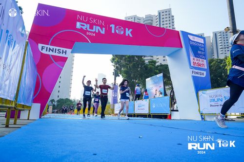 Race photo from Nu Skin Run 10K