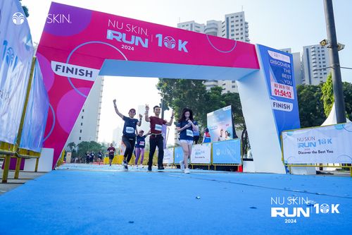 Race photo from Nu Skin Run 10K