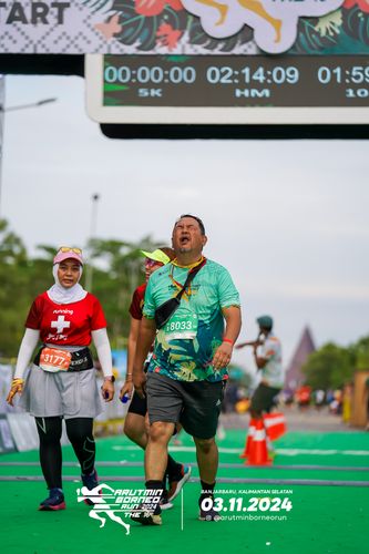 Race photo from Arutmin Borneo Run 2024