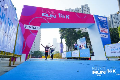 Race photo from Nu Skin Run 10K