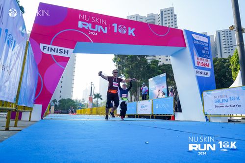 Race photo from Nu Skin Run 10K