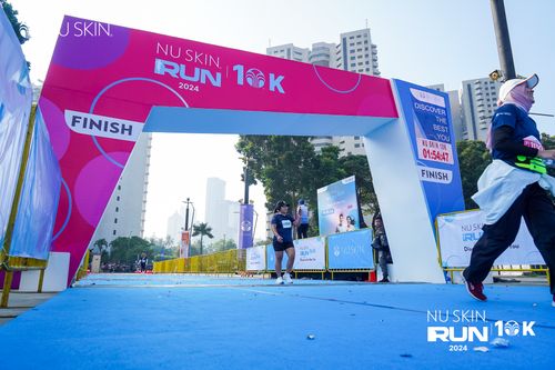 Race photo from Nu Skin Run 10K