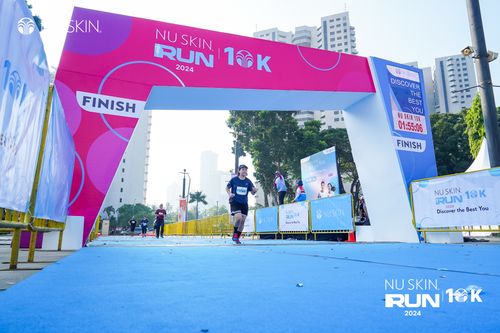 Race photo from Nu Skin Run 10K