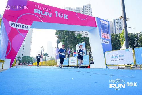 Race photo from Nu Skin Run 10K