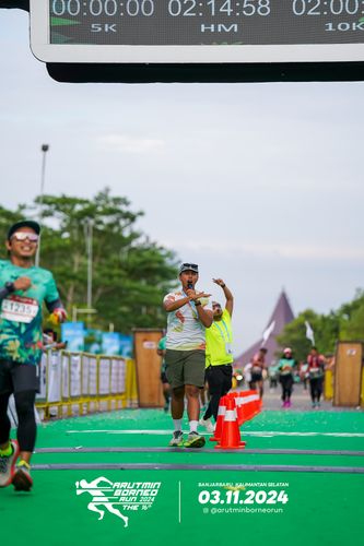 Race photo from Arutmin Borneo Run 2024