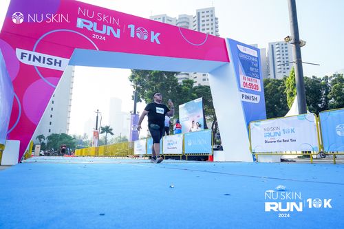 Race photo from Nu Skin Run 10K