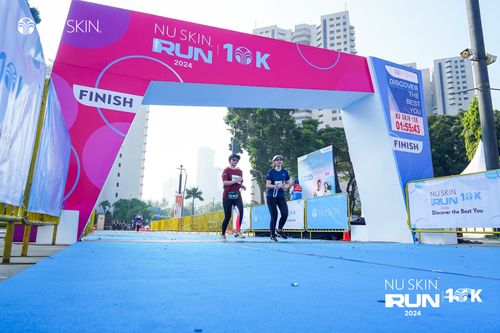 Race photo from Nu Skin Run 10K