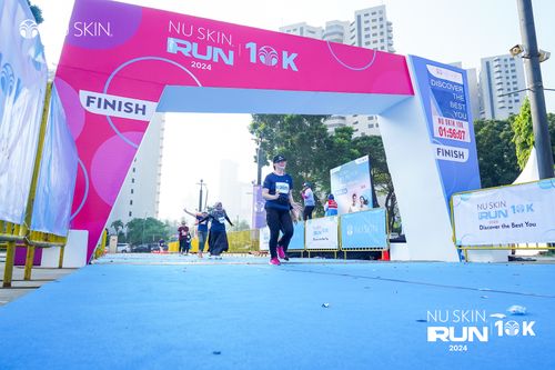 Race photo from Nu Skin Run 10K