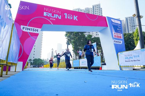Race photo from Nu Skin Run 10K