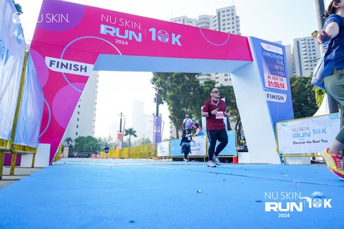 Race photo from Nu Skin Run 10K