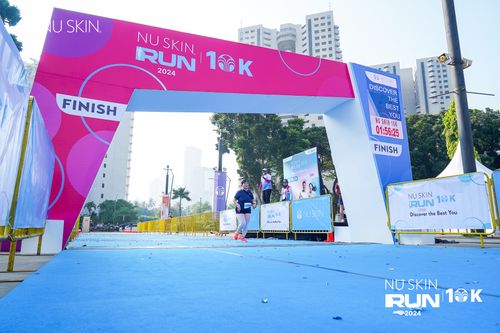 Race photo from Nu Skin Run 10K