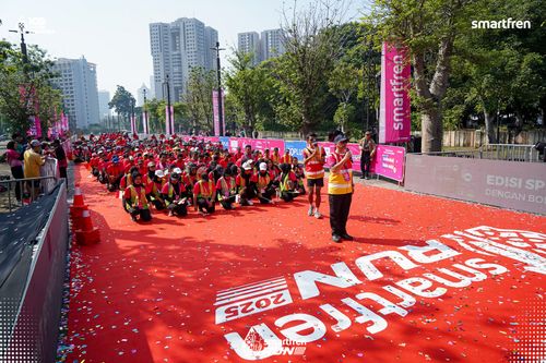 Race photo from Smartfren Run 2025 