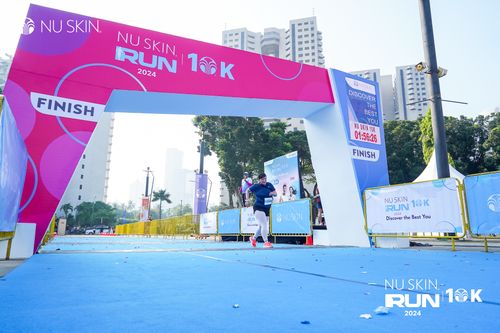 Race photo from Nu Skin Run 10K