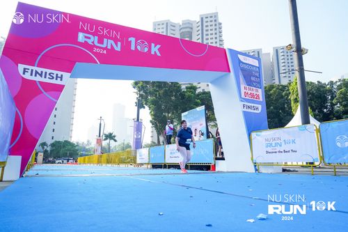 Race photo from Nu Skin Run 10K