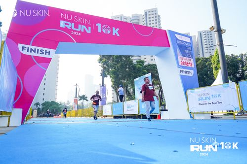 Race photo from Nu Skin Run 10K