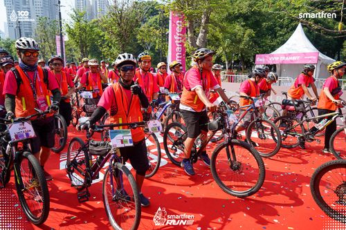 Race photo from Smartfren Run 2025 