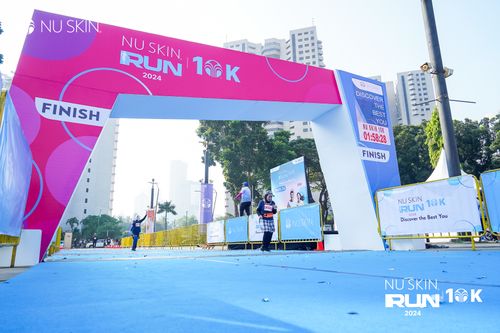 Race photo from Nu Skin Run 10K