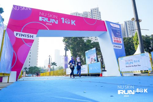 Race photo from Nu Skin Run 10K