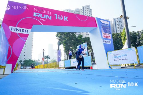 Race photo from Nu Skin Run 10K