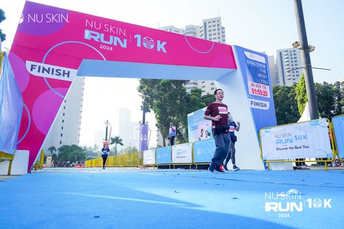 Race photo from Nu Skin Run 10K