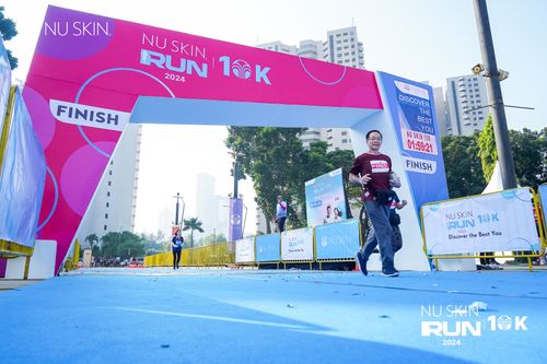 Race photo from Nu Skin Run 10K