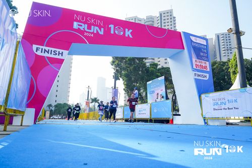 Race photo from Nu Skin Run 10K