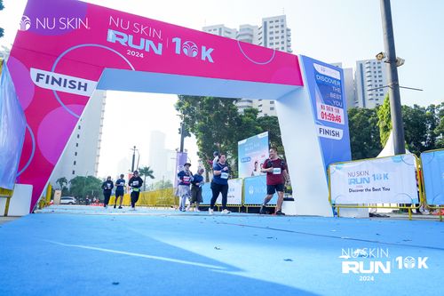 Race photo from Nu Skin Run 10K